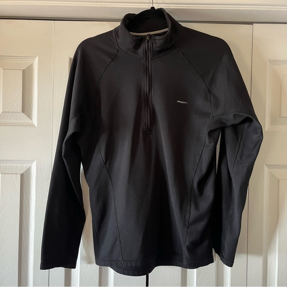 Patagonia 1/4 Zip. Men’s M, black.